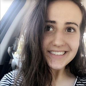 Meet your Posher, Hannah